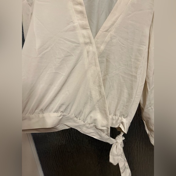 NWOT American Eagle Blouse - Picture 4 of 7